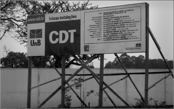 Placa da futura instalação da nova sede do CDT - 2006